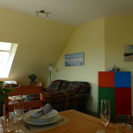 아파트 Haus Am Deich Feriendomizil Mit Balkon 바베