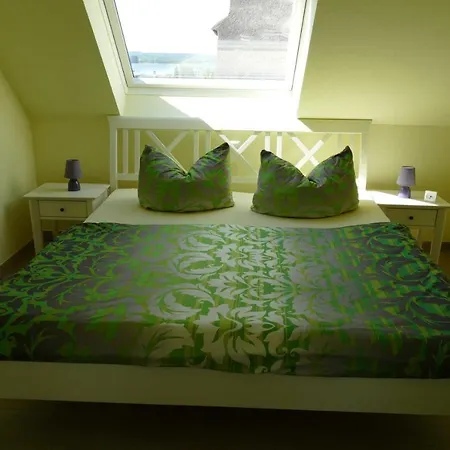 Daire Haus Am Deich Feriendomizil Mit Balkon Baabe