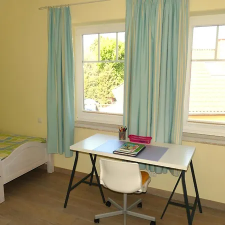 Apartment Haus Am Deich Feriendomizil Mit Balkon