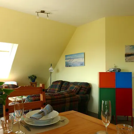 Apartment Haus Am Deich Feriendomizil Mit Balkon *